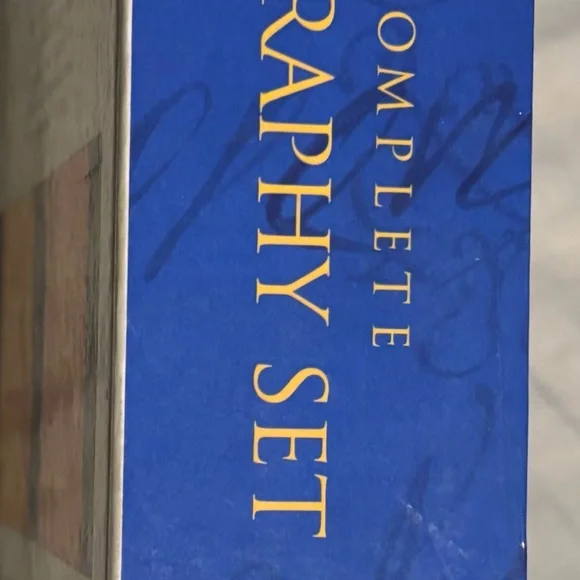 Reader's Digest Calligraphy Set - Picture 5 of 5